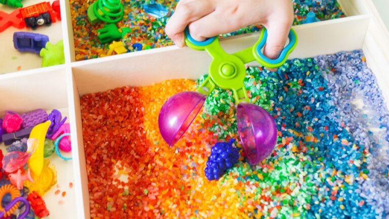 Integracja sensoryczna – jakie zabawki najlepiej wspierają ten proces?